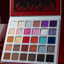 Daus x Glamlite 30 Shade Artistry Palette