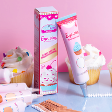 Eye-cing Eyeshadow Base