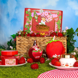 Strawberry Shortcake x Glamlite Berry Sweet 4-Step Shower Routine