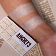 HERSHEY'S Cookies 'N' Creme Highlighter