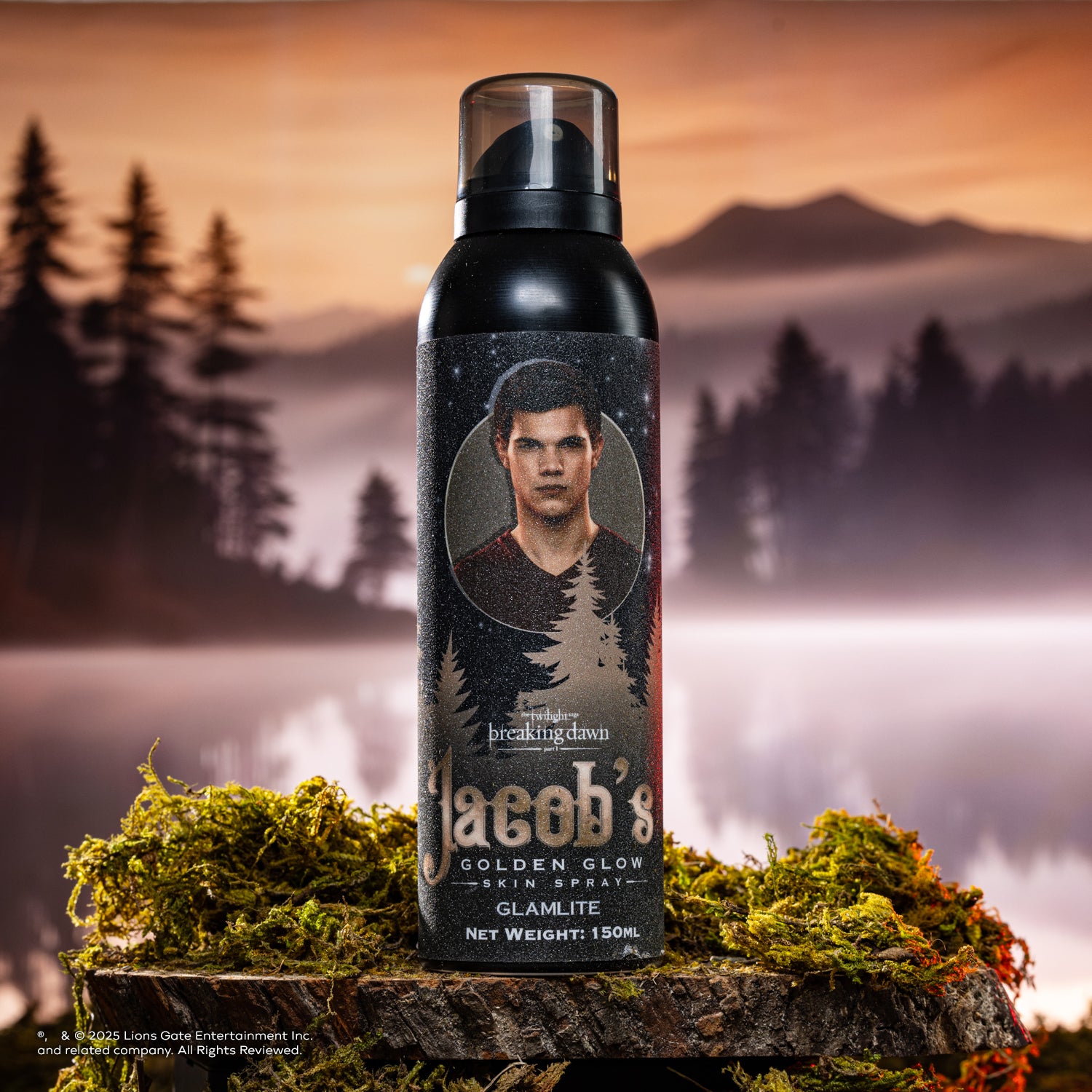 Twilight x Glamlite Jacob's Golden Glow Skin Spray